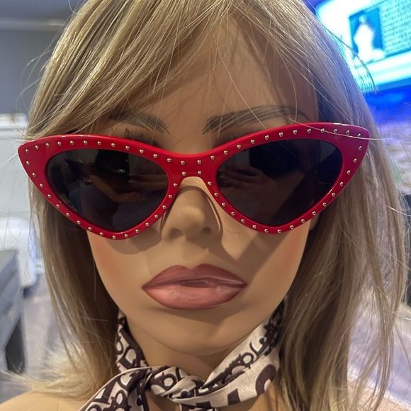 MOSCINO Cat Eye Sunglasses - Picture 8 of 12